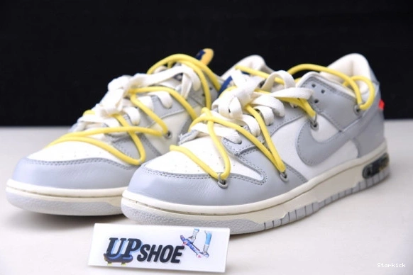 O-W 27 Lot DM1602-120 Nike Dunk Low 0817